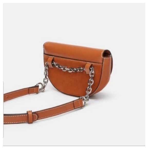 Zara 100% leather and chain waist belt bag with silver hardware - Picture 4 of 11